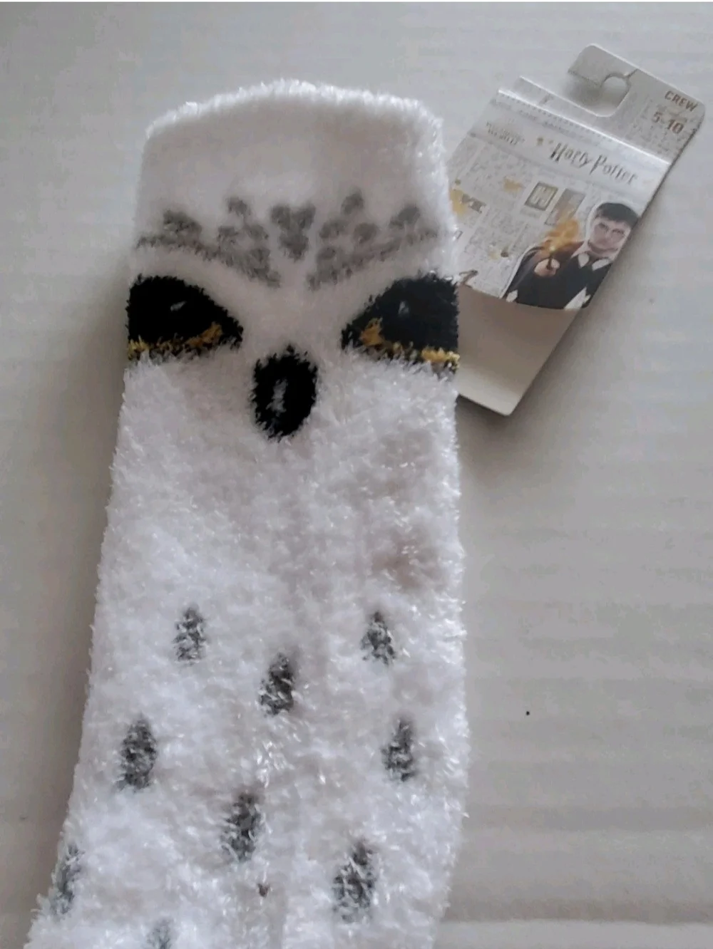 Warner Bros. Harry Potter Plush Adult Hedwig Snowy Owl Crew Socks $15.00